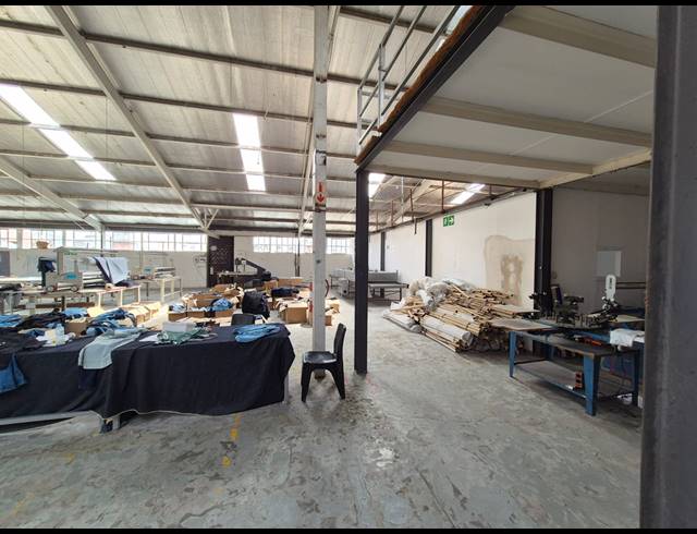 4,000M² WAREHOUSE TO LET IN ELSIES RIVER INDUSTRIAL